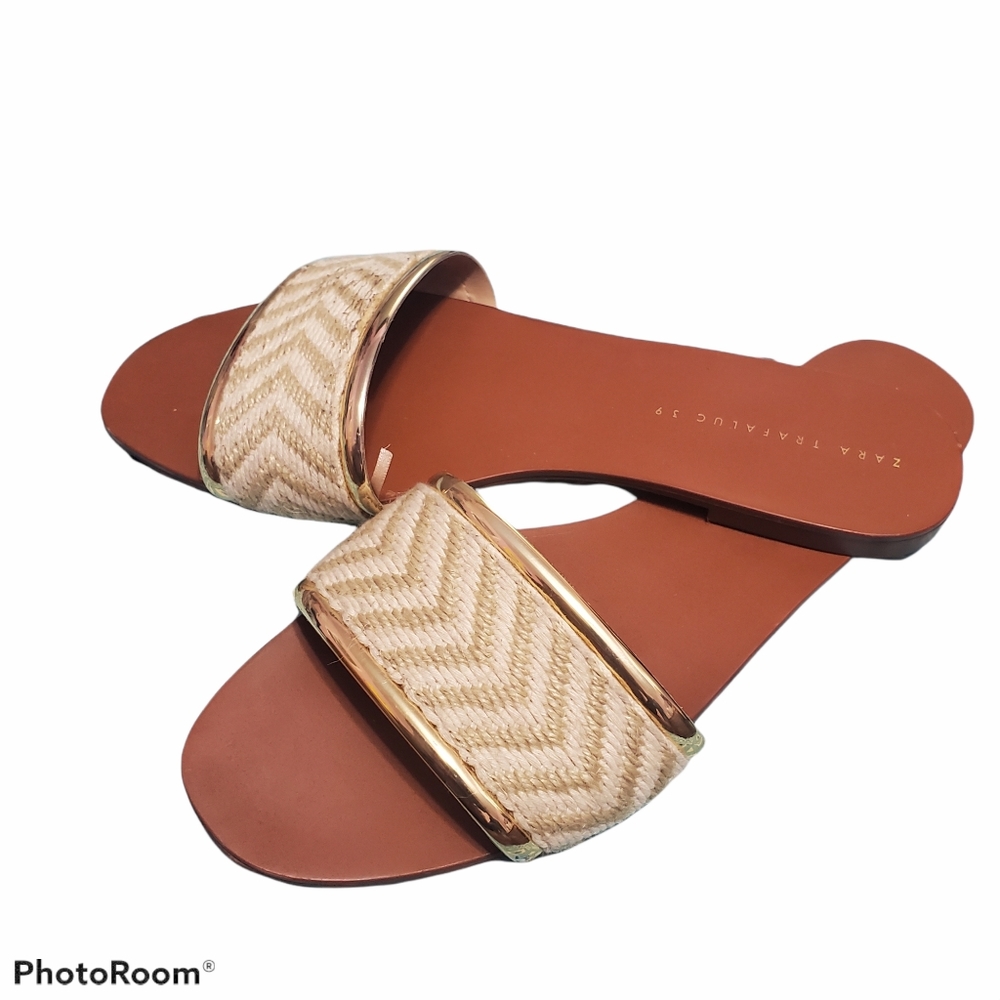 Zara Trafaluc Flat Sandal Gold/Tan